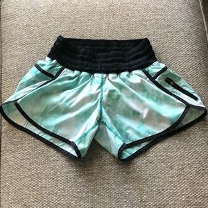 Lululemon tracker shorts, length 4
